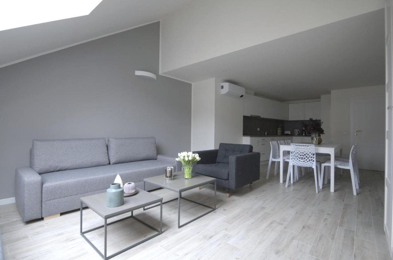 Kinsky Garden Apartments And Suites Praha Bagian luar foto