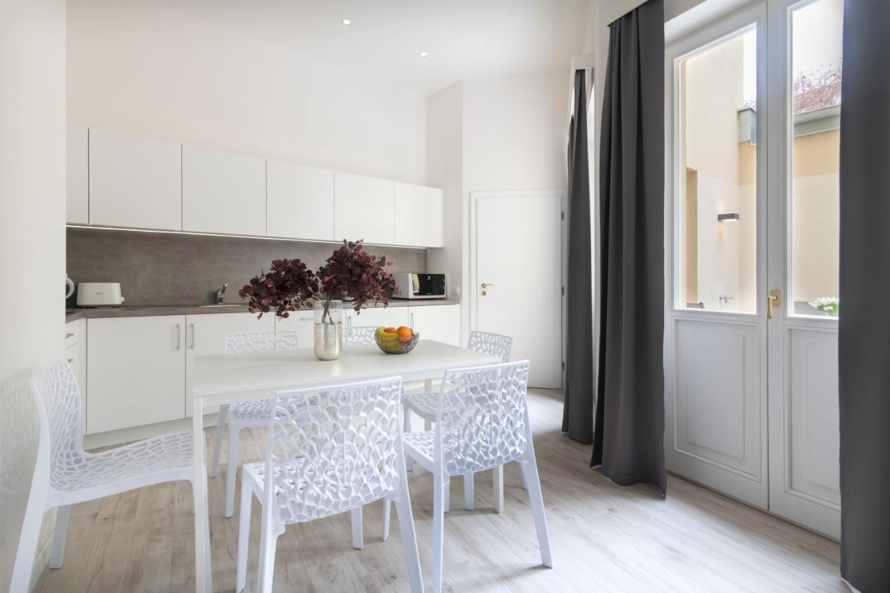 Kinsky Garden Apartments And Suites By Dwellfort Praha Bagian luar foto