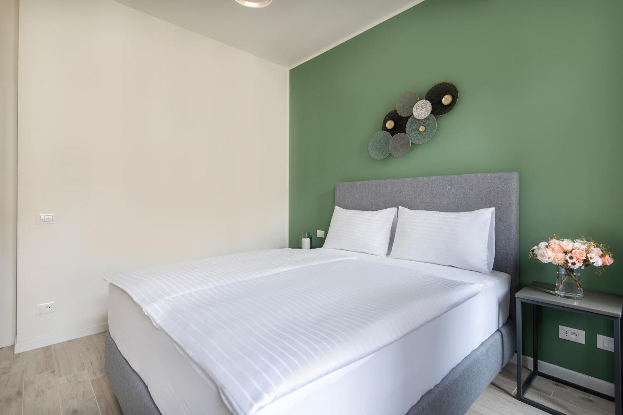 Kinsky Garden Apartments And Suites Praha Bagian luar foto